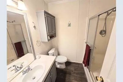 813 W 12th Street, Cameron, TX 76520 - Photo 19