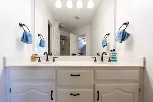 910 Kings Ct, Duncanville, TX 75137 - Photo 31