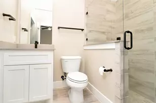 2601 La Altura Ln, Dallas, TX 75212 - Photo 17