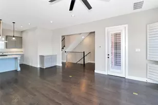 2601 La Altura Ln, Dallas, TX 75212 - Photo 11