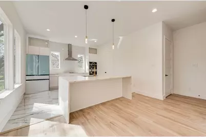 920 Duluth, Dallas, TX 75212 - Photo 13