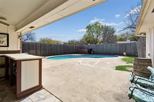 810 Meadowgate Dr, Garland, TX 75040 - Photo 25