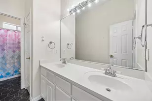 403 Hideaway Ct, Euless, TX 76039 - Photo 11