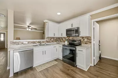 10637 Flagstaff Run, Fort Worth, TX 76140 - Photo 13