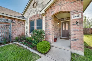 10637 Flagstaff Run, Fort Worth, TX 76140 - Photo 3