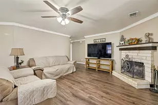 10637 Flagstaff Run, Fort Worth, TX 76140 - Photo 7