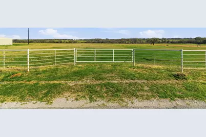 3120 Holbrook Road, Springtown, TX 76082 - Photo 3