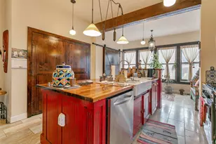 327 S Edgefield Ave, Dallas, TX 75208 - Photo 11