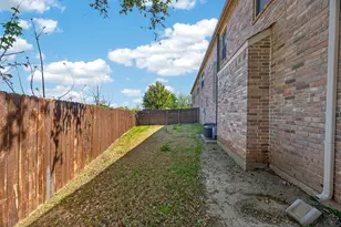 2940 Europa Dr, Grand Prairie, TX 75052 - Photo 27