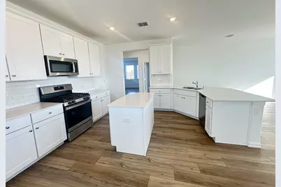 953 Dustwood Drive, Fort Worth, TX 76052 - Photo 7