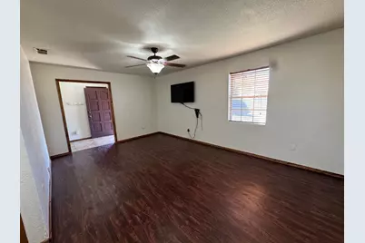 710 Charles Street, Seymour, TX 76380 - Photo 9