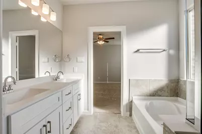 5450 Ridgeway Drive, Haltom City, TX 76137 - Photo 23