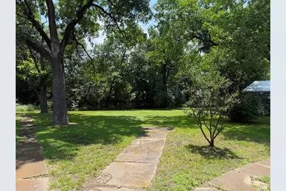 511 W Bonham Avenue, Cooper, TX 75432 - Photo 3