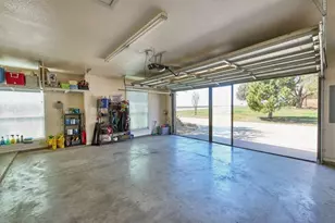 2515 Lakeshore Dr, Cleburne, TX 76033 - Photo 27