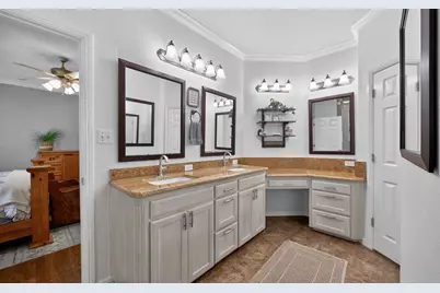 2515 Lakeshore Drive, Cleburne, TX 76033 - Photo 13