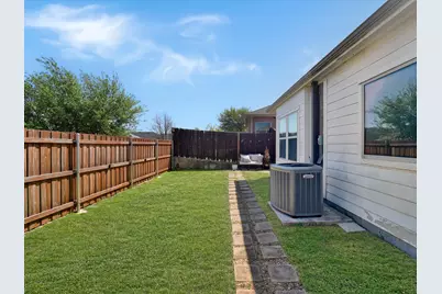 6527 Portside Ridge Lane, Dallas, TX 75249 - Photo 23