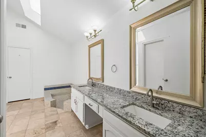 4111 Rosser Square, Dallas, TX 75244 - Photo 17