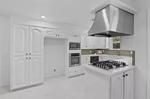 903 Stanley St, Denton, TX 76201 - Photo 9