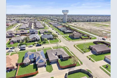 2001 Woodmere Drive, Lancaster, TX 75134 - Photo 5