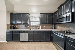 2001 Woodmere Dr, Lancaster, TX 75134 - Photo 17