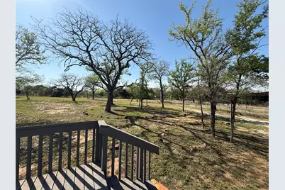 277 Oaks Crossing, Mineral Wells, TX 76067 - Photo 5