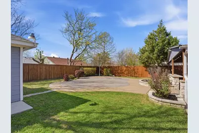 2324 Cripple Creek Drive, Arlington, TX 76014 - Photo 9