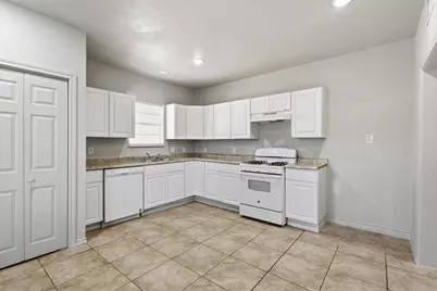 709 N Chandler Avenue, Denison, TX 75020 - Photo 19