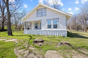 709 N Chandler Ave, Denison, TX 75020 - Photo 1