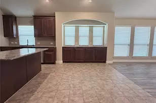 704 Lighthouse Ln, Savannah, TX 76227 - Photo 7