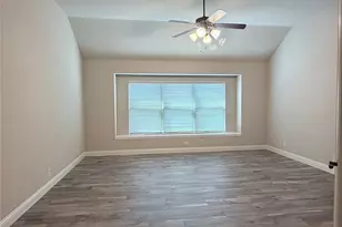 704 Lighthouse Ln, Savannah, TX 76227 - Photo 9