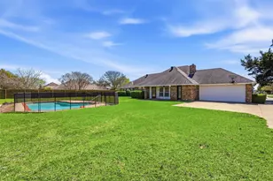 424 Country Ridge Ln, Red Oak, TX 75154 - Photo 5