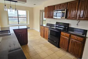 1721 Saint James, Carrollton, TX 75007 - Photo 9