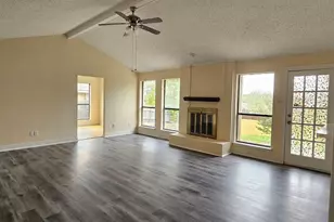 1721 Saint James, Carrollton, TX 75007 - Photo 3