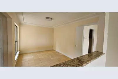 1721 Saint James, Carrollton, TX 75007 - Photo 7