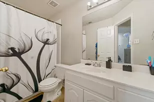 519 Delores Dr, Grand Prairie, TX 75052 - Photo 19