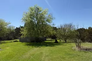 612 County Rd 3570, China Spring, TX 76633 - Photo 5