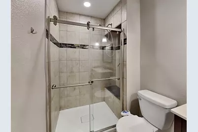 5053 Ashlock Drive, The Colony, TX 75056 - Photo 11