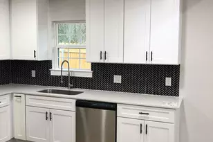 700 W Parnell St, Denison, TX 75020 - Photo 5