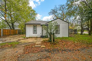 105 Short St, Farmersville, TX 75442 - Photo 1