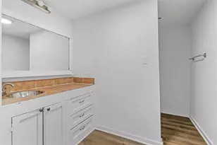 324 N Andrews Ave, Sherman, TX 75090 - Photo 11