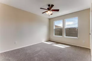 725 Redwing Dr, Saginaw, TX 76131 - Photo 21