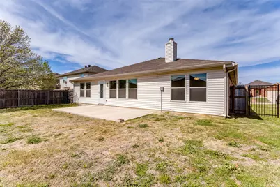 725 Redwing Drive, Saginaw, TX 76131 - Photo 25