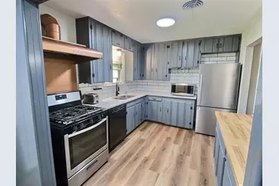 609 E Ellen Avenue, Hurst, TX 76053 - Photo 5