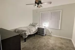 609 E Ellen Ave, Hurst, TX 76053 - Photo 11