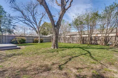 10651 Larchfield Lane, Dallas, TX 75238 - Photo 23