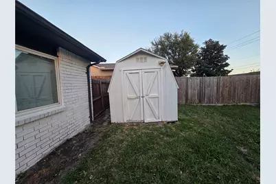 5304 Baker Drive, The Colony, TX 75056 - Photo 9