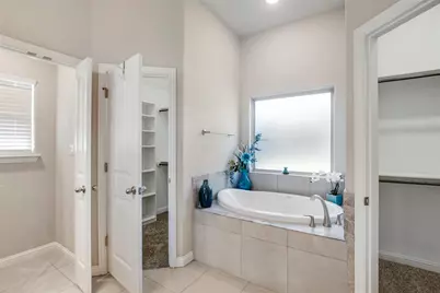 3051 Meandering Way, Granbury, TX 76049 - Photo 5