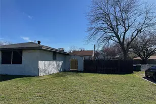 1101 S Trinity St, Decatur, TX 76234 - Photo 5