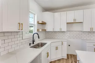 943 E Richmond Ave, Fort Worth, TX 76104 - Photo 11