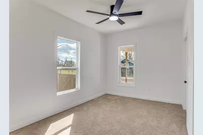 943 E Richmond Avenue, Fort Worth, TX 76104 - Photo 21